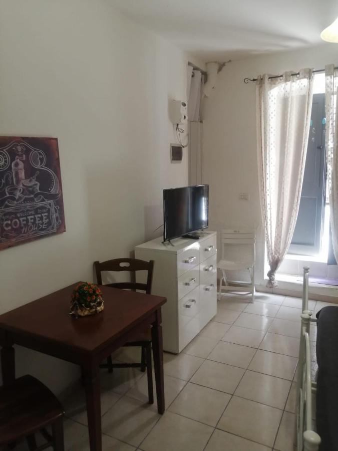 La Nicchia Apartment Bari Bagian luar foto